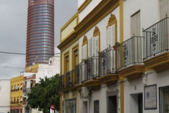 Tomás